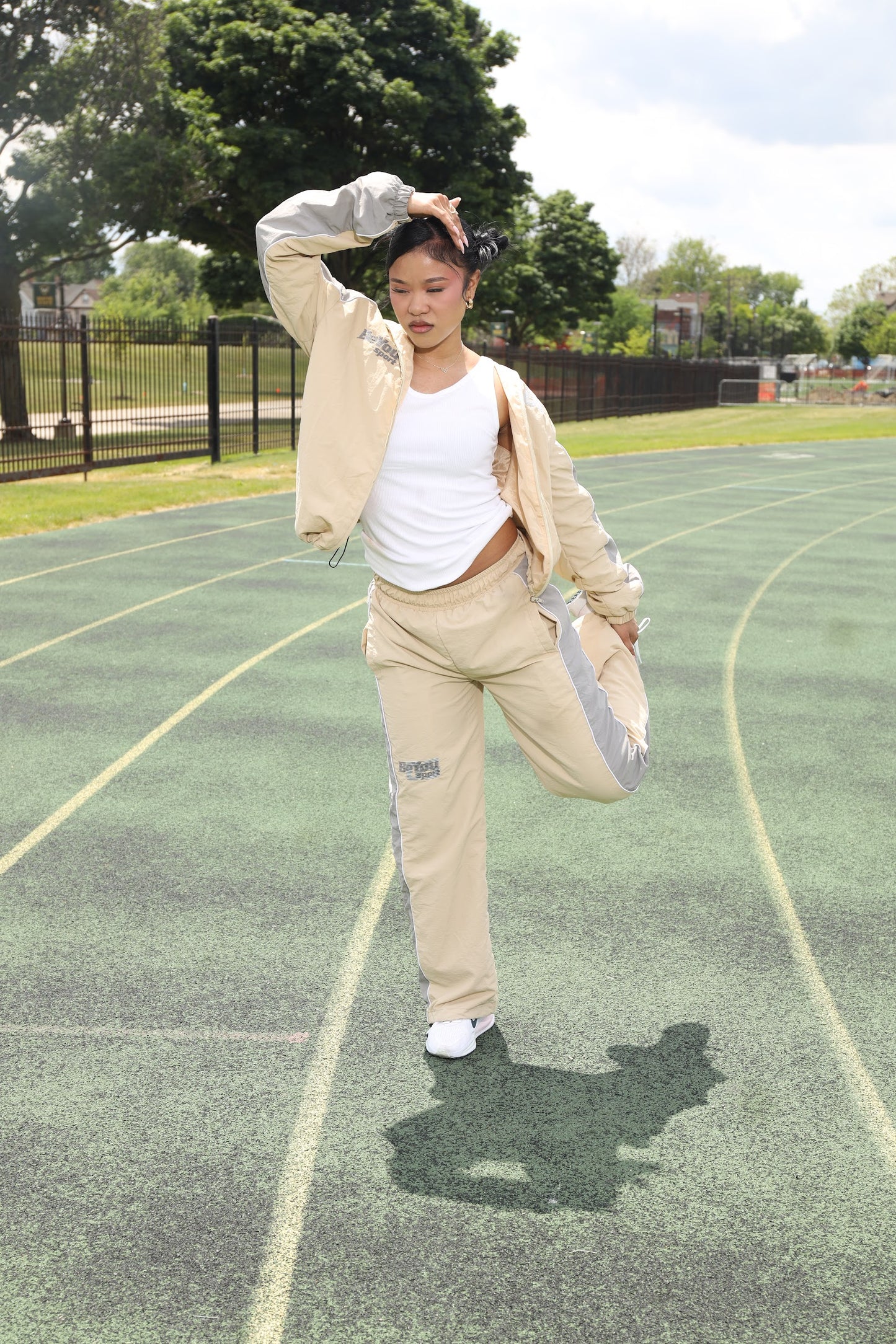 Nylon Track star Set In Cream