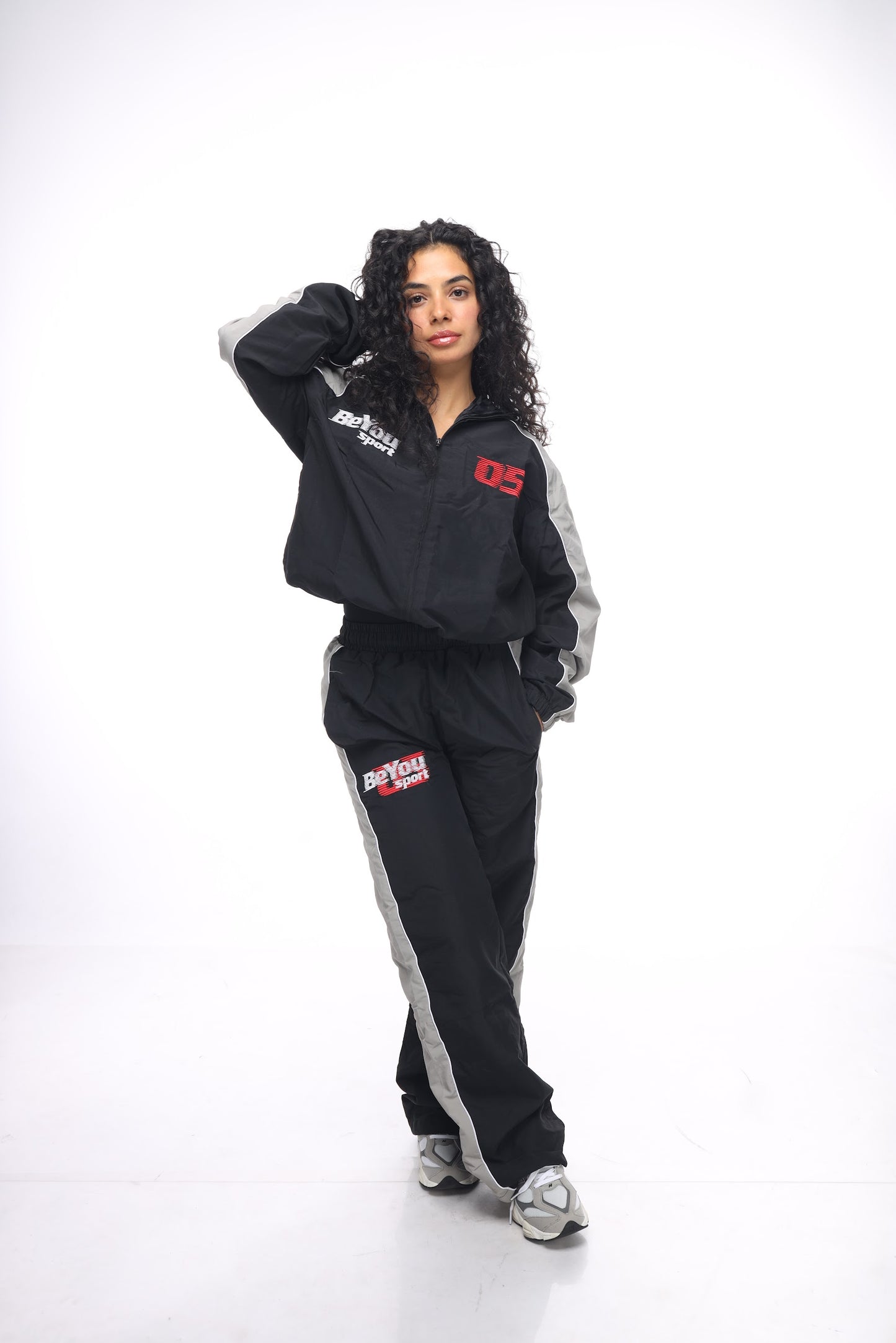 Nylon Track star Set in Black